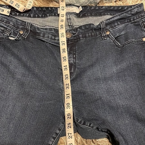 Torrid Denim Skinny Jeans - Picture 9 of 9